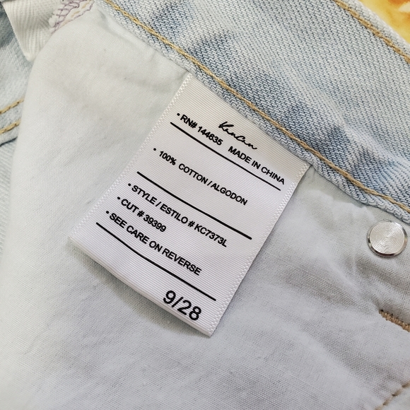 New! Kancan 90s flare jeans - Picture 9 of 12